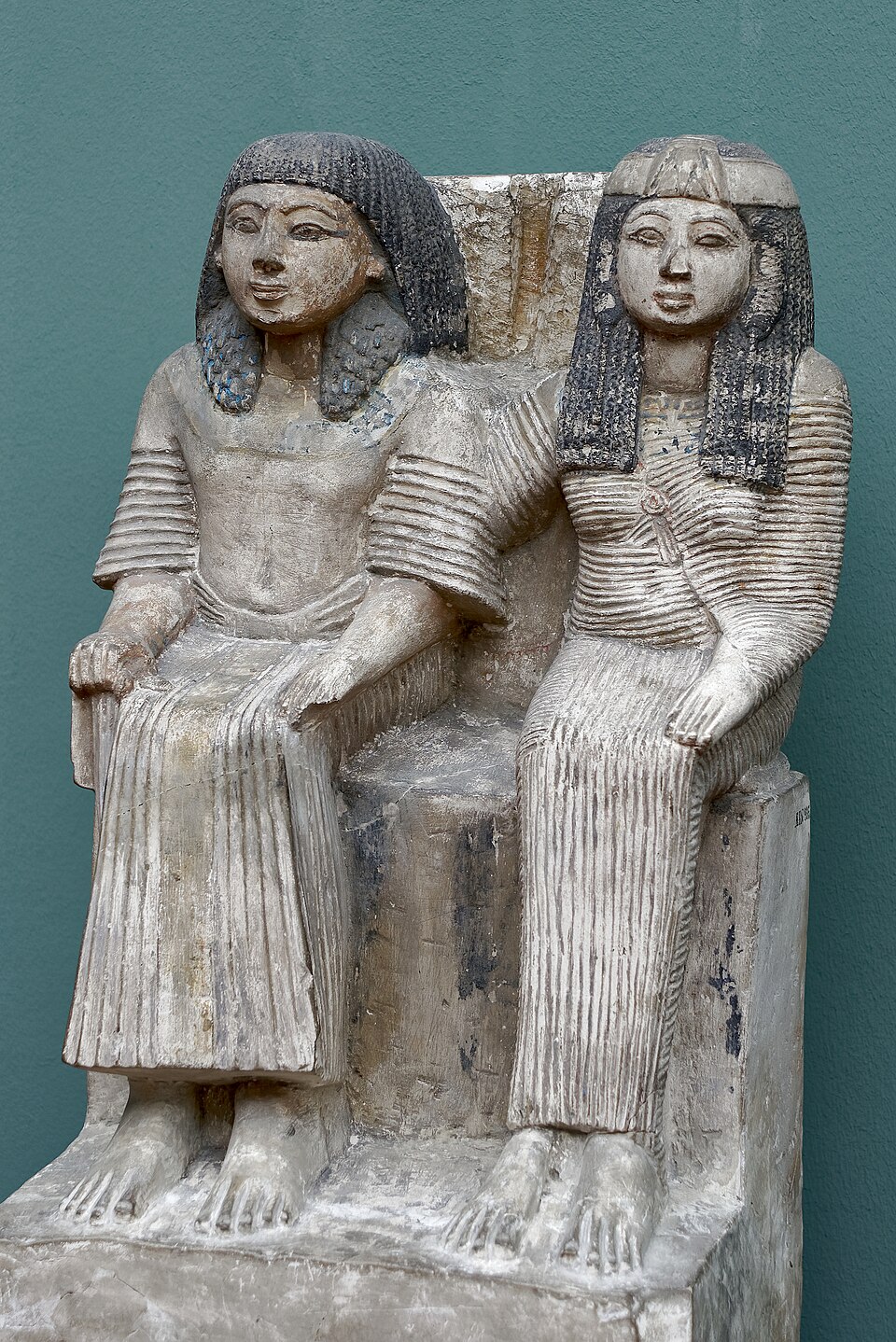Ancient Egyptian Art — An official and his wife, ca. 1300–1080 BCE — Ny Carlsberg Glyptotek; photo: Jakub Hałun — Wikimedia Commons / CC BY-SA 4.0