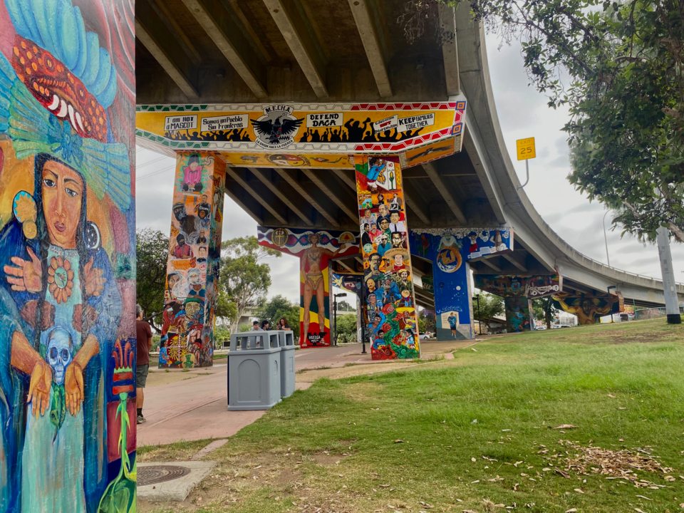 Chicano Art — Murals at Chicano Park, San Diego — Wikimedia Commons / CC BY-SA 4.0 · © Leirbag00