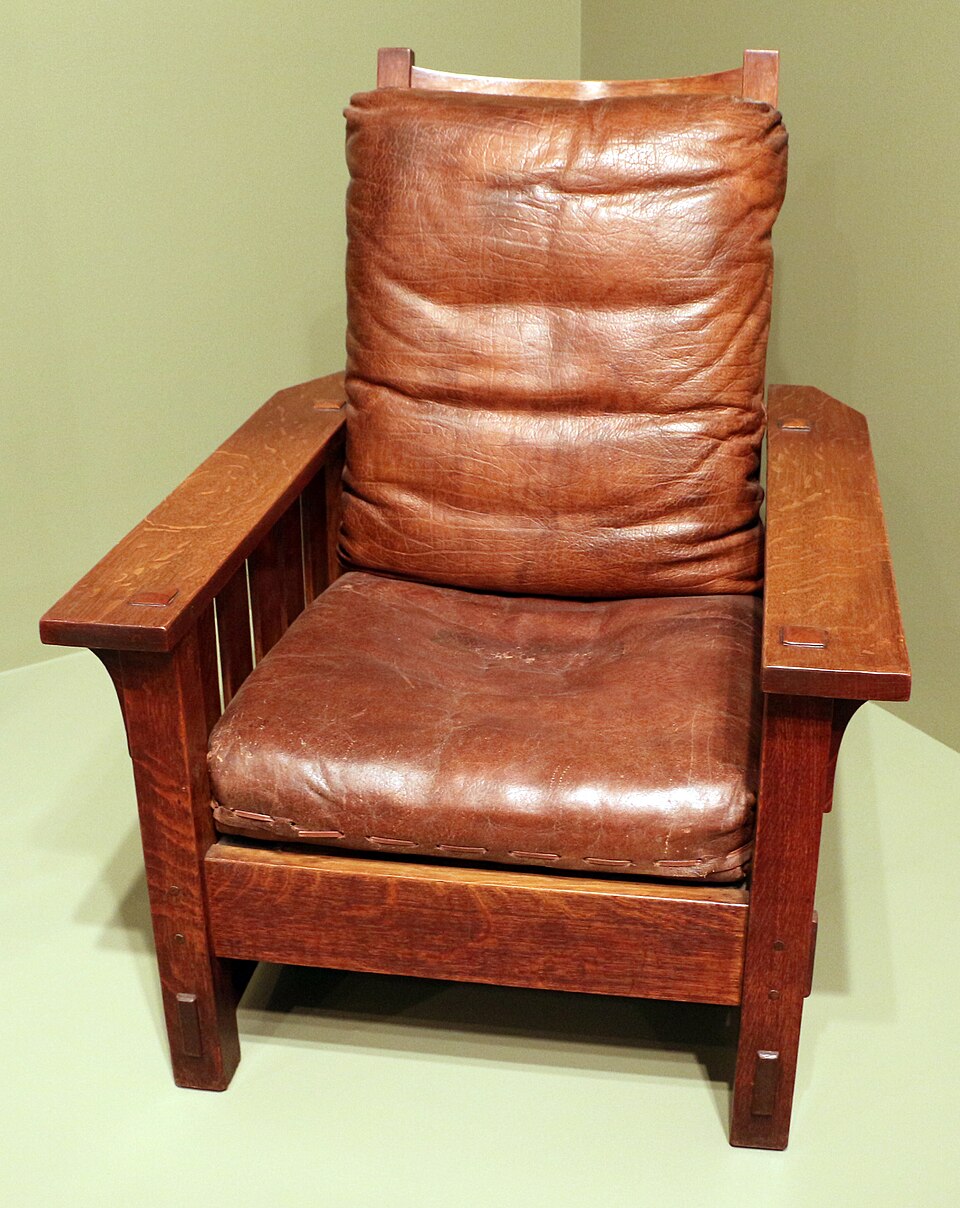 Craftsman Style — Gustav Stickley (United Crafts), armchair, 1901, Art Institute of Chicago — Wikimedia Commons / CC BY 3.0 · © Sailko
