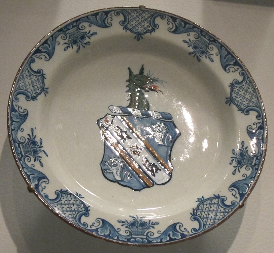 Delftware — Delftware plate c. 1760 (CC0)