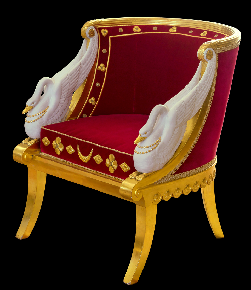 Empire Style — Jacob workshop, Joséphine's chair with swan-shaped arms, c. 1804, Château de Malmaison — Wikimedia Commons / CC0
