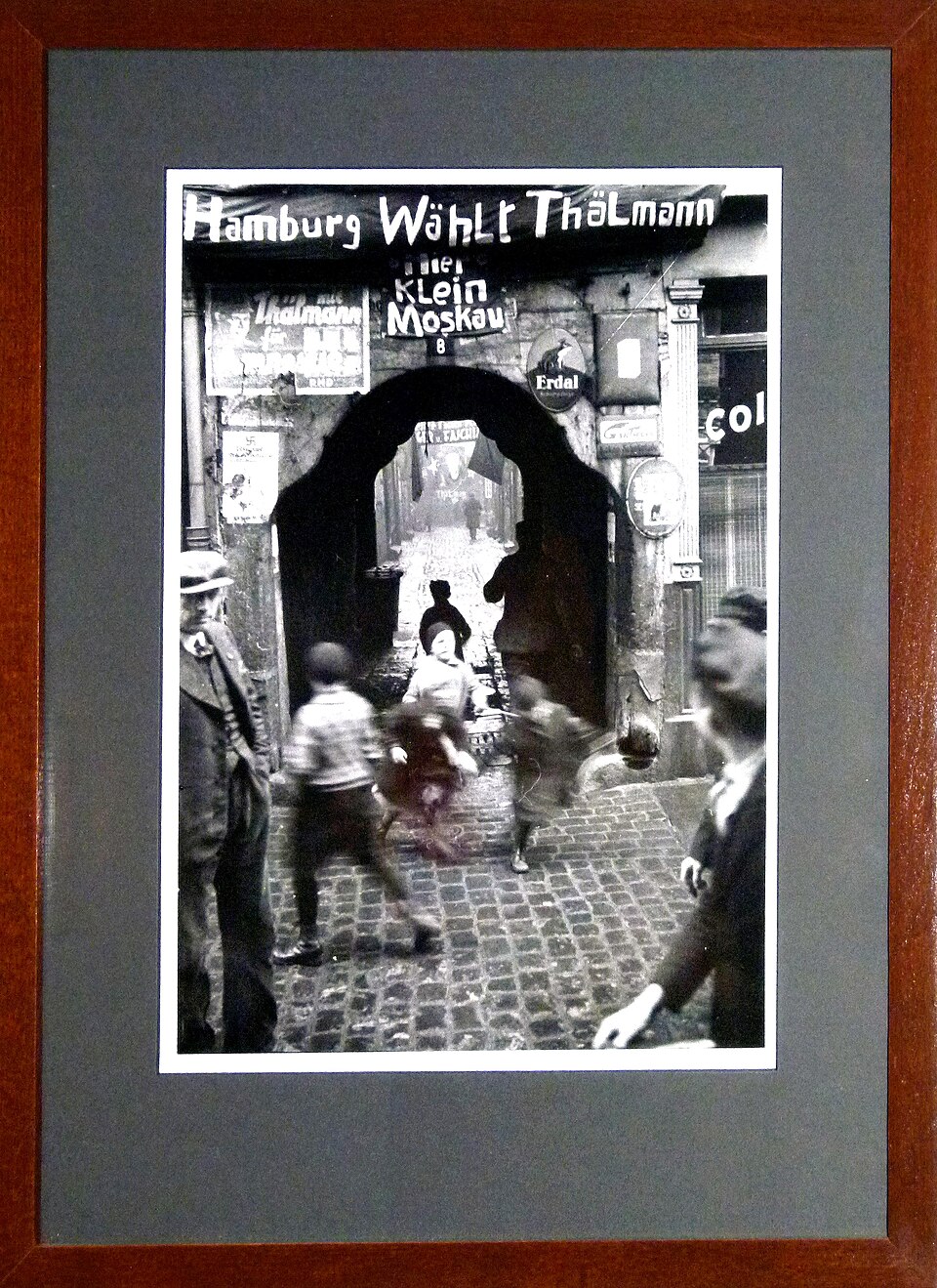 New Vision Photography — Photogram by Moholy-Nagy — Wikimedia Commons / Public domain