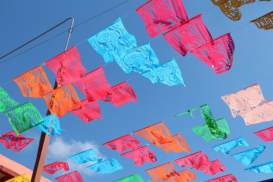 Papel Picado — Papel picado for the Day of the Dead (CC BY-SA 4.0) · © Thirty two