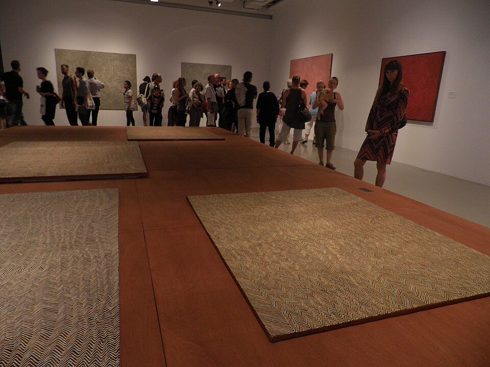 Papunya Tula — Painting by Doreen Reid Nakamarra, documenta 13 installation view (CC BY-SA 3.0) · © David Gómez Fontanills