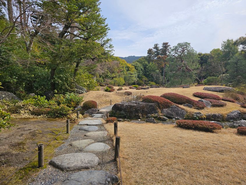 Shakkei (Borrowed Scenery) — Garden of Murin-an (CC BY 4.0) · © Piet Parkiet