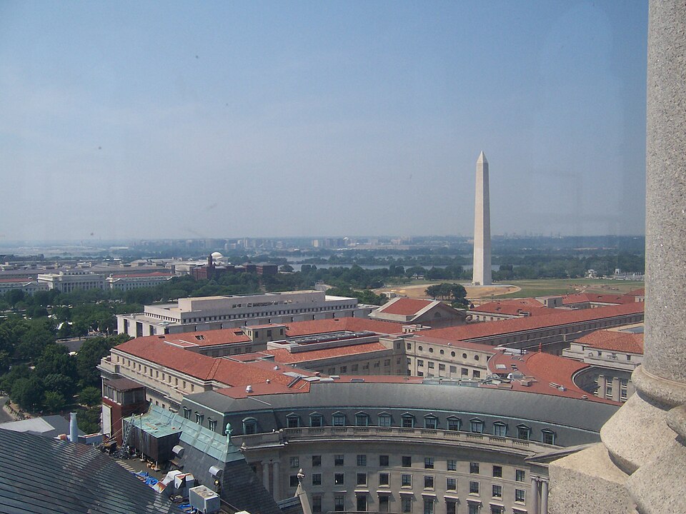 Stripped Classicism — Federal Triangle government buildings, Washington, D.C. — Wikimedia Commons / CC BY 2.0 · © User:Ancheta Wis