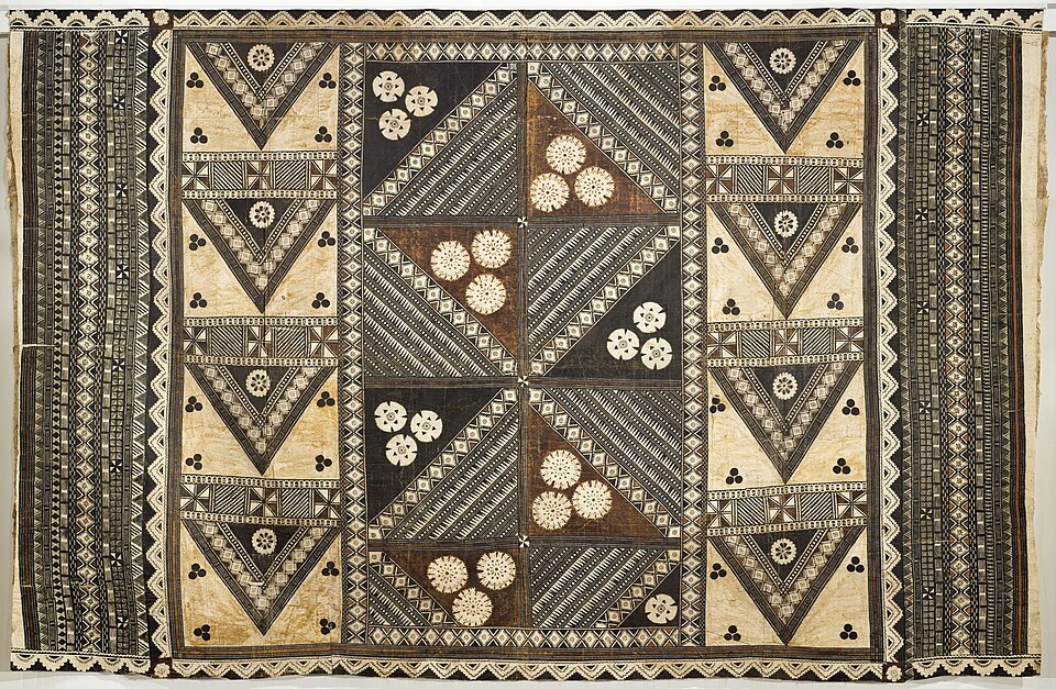 Tapa (Barkcloth) — Fijian wedding tapa (LACMA) — Wikimedia Commons / Public domain