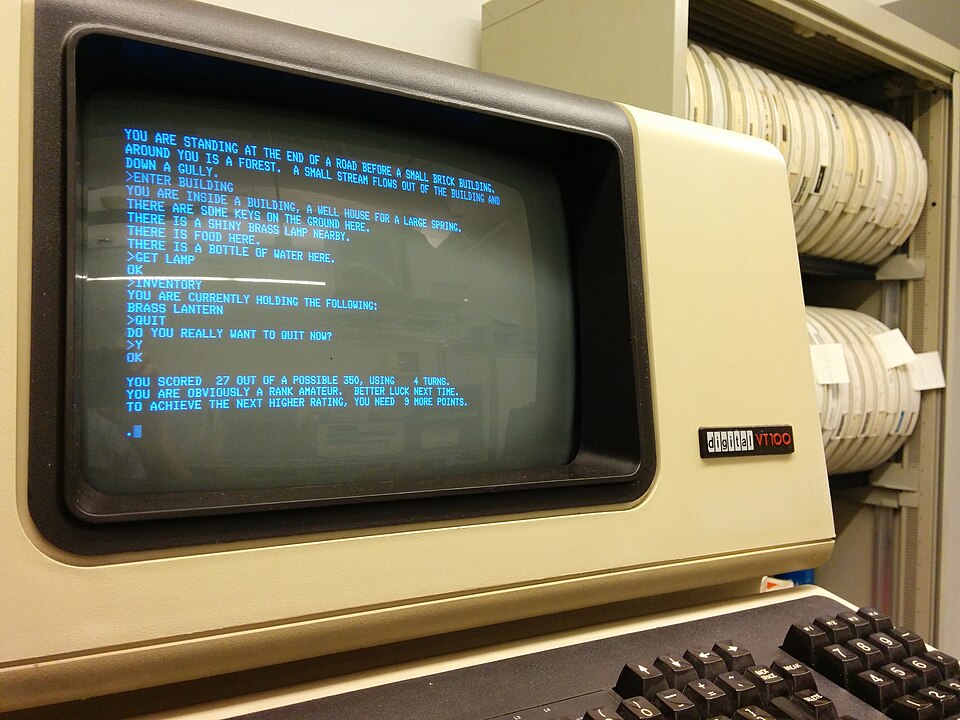 Terminal UI — Autopilot, Colossal Cave Adventure running on a DEC VT100, 2014 — Wikimedia Commons / CC BY-SA 3.0