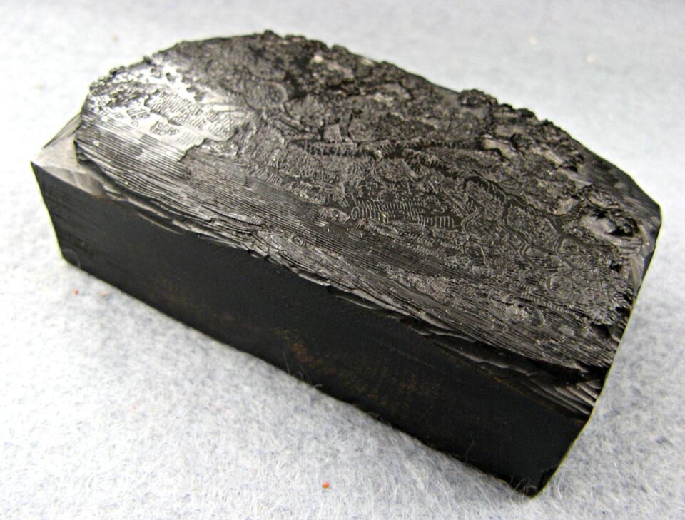 Wood Engraving — Thomas Bewick, original engraved wood block — photo: Gemena (2012); matrix rather than impression — Wikimedia Commons / CC BY-SA 3.0